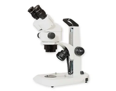 ESTEREOMICROSCOPIO BINOCULAR CON ZOOM, SERIE Z Marca Zuzi.