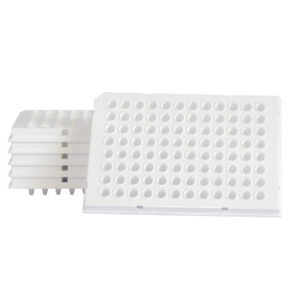 Placa de 96 pocillos semi faldón, blanco de 0.1mL para PCR en equipos Roche, 15 unidades Marca Endo Plasticware.