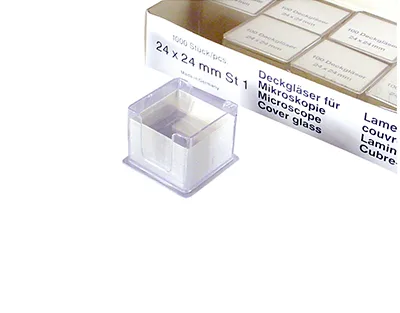 Cubreobjetos cuadrados KNITTEL 22 x 22 mm Caja de 100 Marca Knittel.