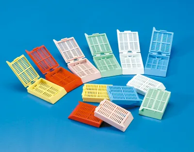 CASETES INCLUSION (500 PCS), VERDE Marca Kartell.