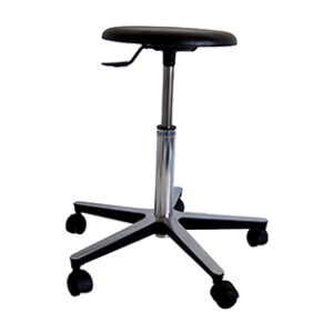 Taburete con pie de aluminio, asiento negro, 5 ruedas Marca Agencinox.