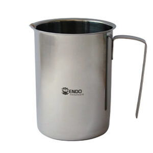 JARRA ACERO INOX. CON REBORDE, CON PICO, 3000 mL Marca Endo Metalware.