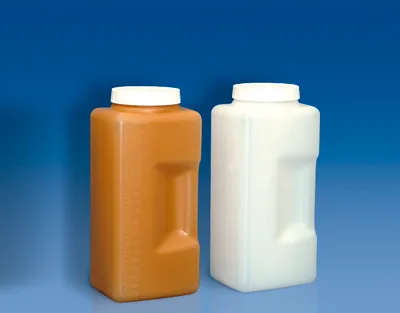 FRASCO CUADRADO GRADUADO, 2000 ML - BLANCO Marca Kartell.