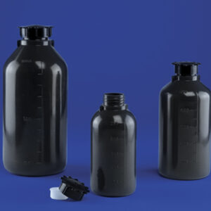 FRASCO BOCA ESTRECHA PE GRIS, 2000 ML Marca Kartell.