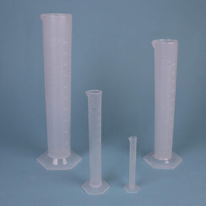 Probeta graduada PP 2000 mL Marca Endo Plasticware.