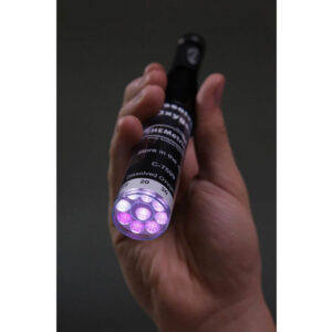 Comparador con fuente de luz Marca Chemetrics.
