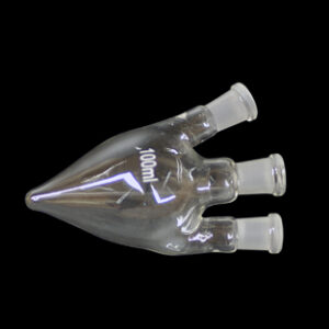 MATRAZ FORMA CORAZON 3 BOCAS 14/23, 100 ML Marca Endo Glassware.