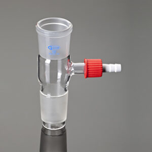 Adaptador de 2 esmerilados, hembra 14/23, macho 19/26 y salida rosca Marca Glassco.