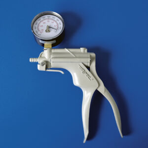 BOMBA MANUAL PARA VACIO Marca Kartell.