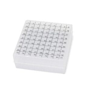 CAJA CRIOGÉNICA DE PP PARA VIALES DE 2ML CON REJILLA EN TAPA, 9X9 Marca Endo Plasticware.