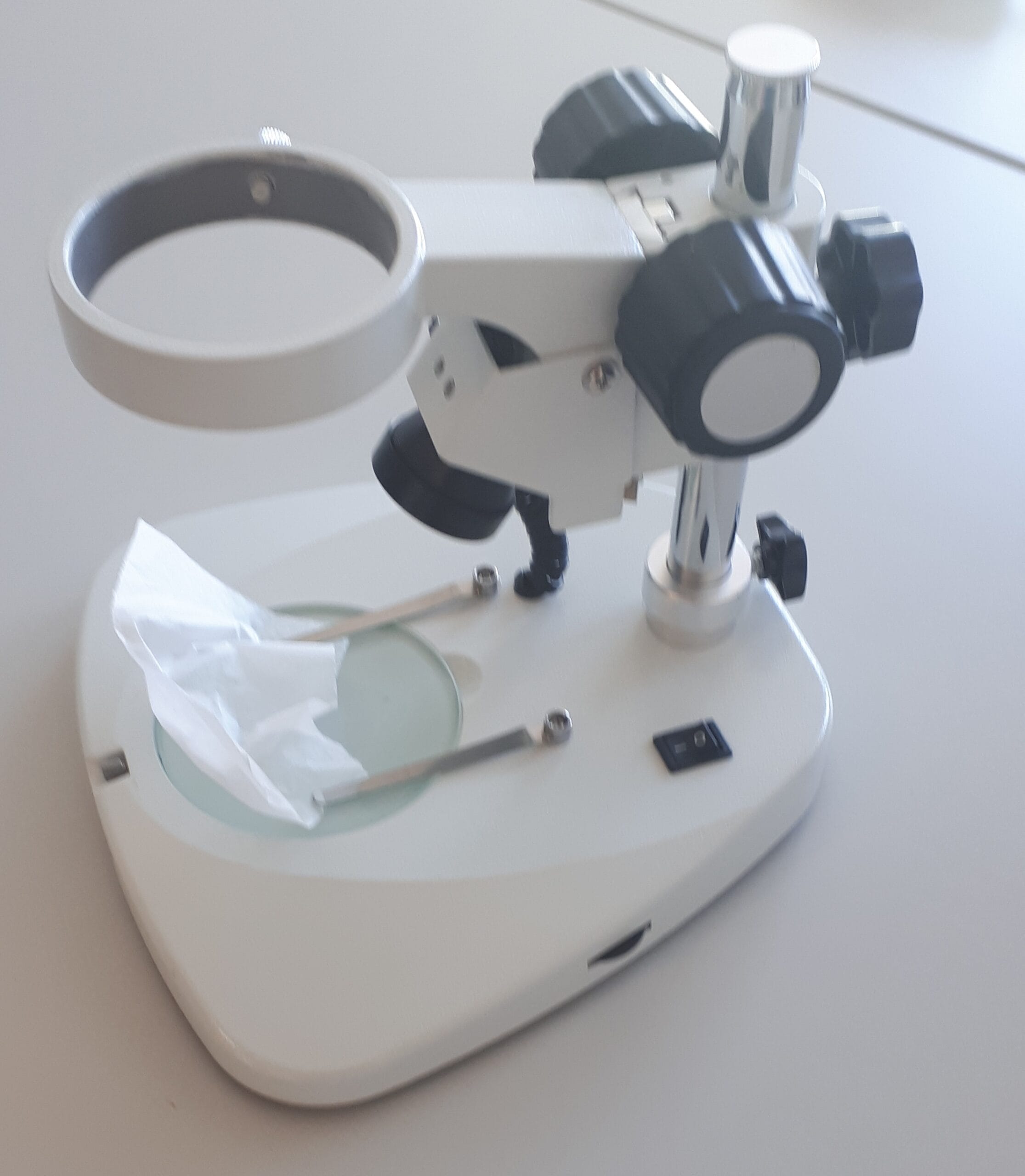 Soporte para Microscopios Estereoscópicos KERN OZB-A4337